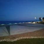 Panoramico, In Villa, Grande, Con Ampie Terrazze 아파트 카울로니아 마리나