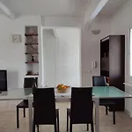 Panoramico, In Villa, Grande, Con Ampie Terrazze 아파트 *