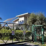 아파트 Panoramico, In Villa, Grande, Con Ampie Terrazze 카울로니아 마리나
