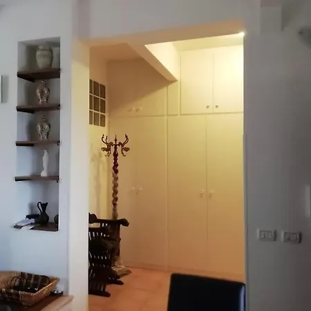 Panoramico, In Villa, Grande, Con Ampie Terrazze *