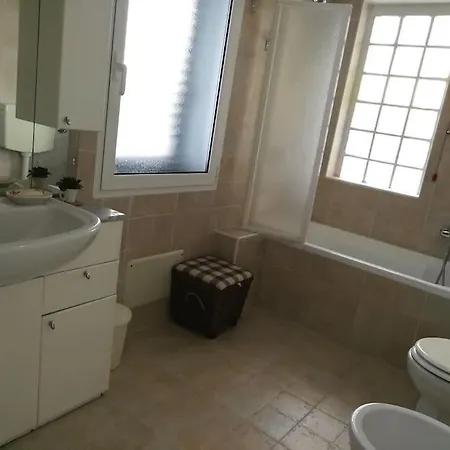 Panoramico, In Villa, Grande, Con Ampie Terrazze Apartment