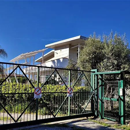 Apartment Panoramico, In Villa, Grande, Con Ampie Terrazze Marina di Caulonia