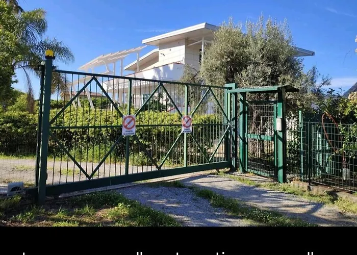 Apartamento Panoramico, In Villa, Grande, Con Ampie Terrazze *