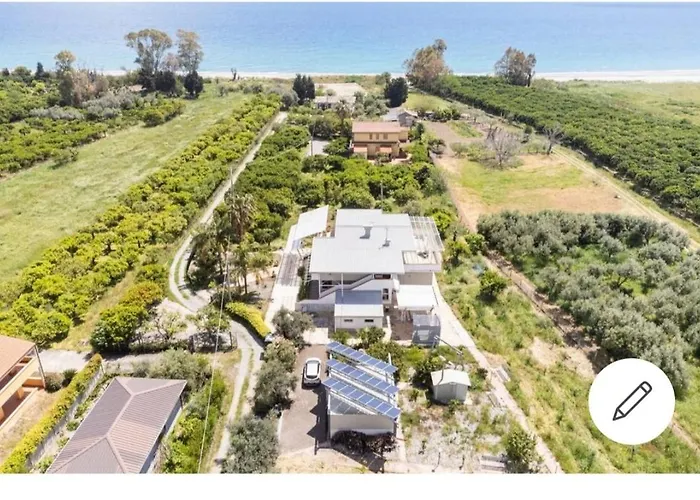 Panoramico, In Villa, Grande, Con Ampie Terrazze Apartamento Caulonia Marina